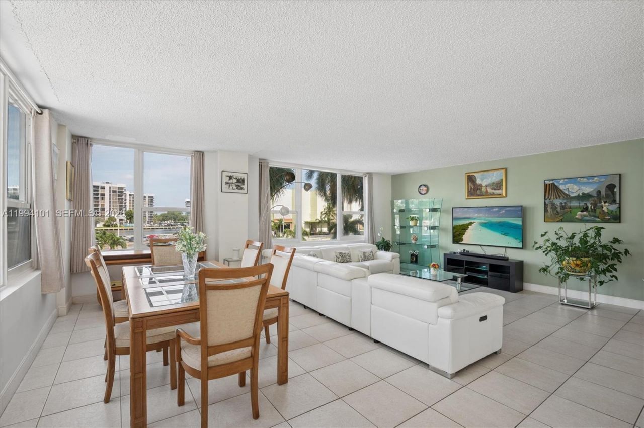 3505 S Ocean Dr, Unit 201, Hollywood, FL 33019 Photo