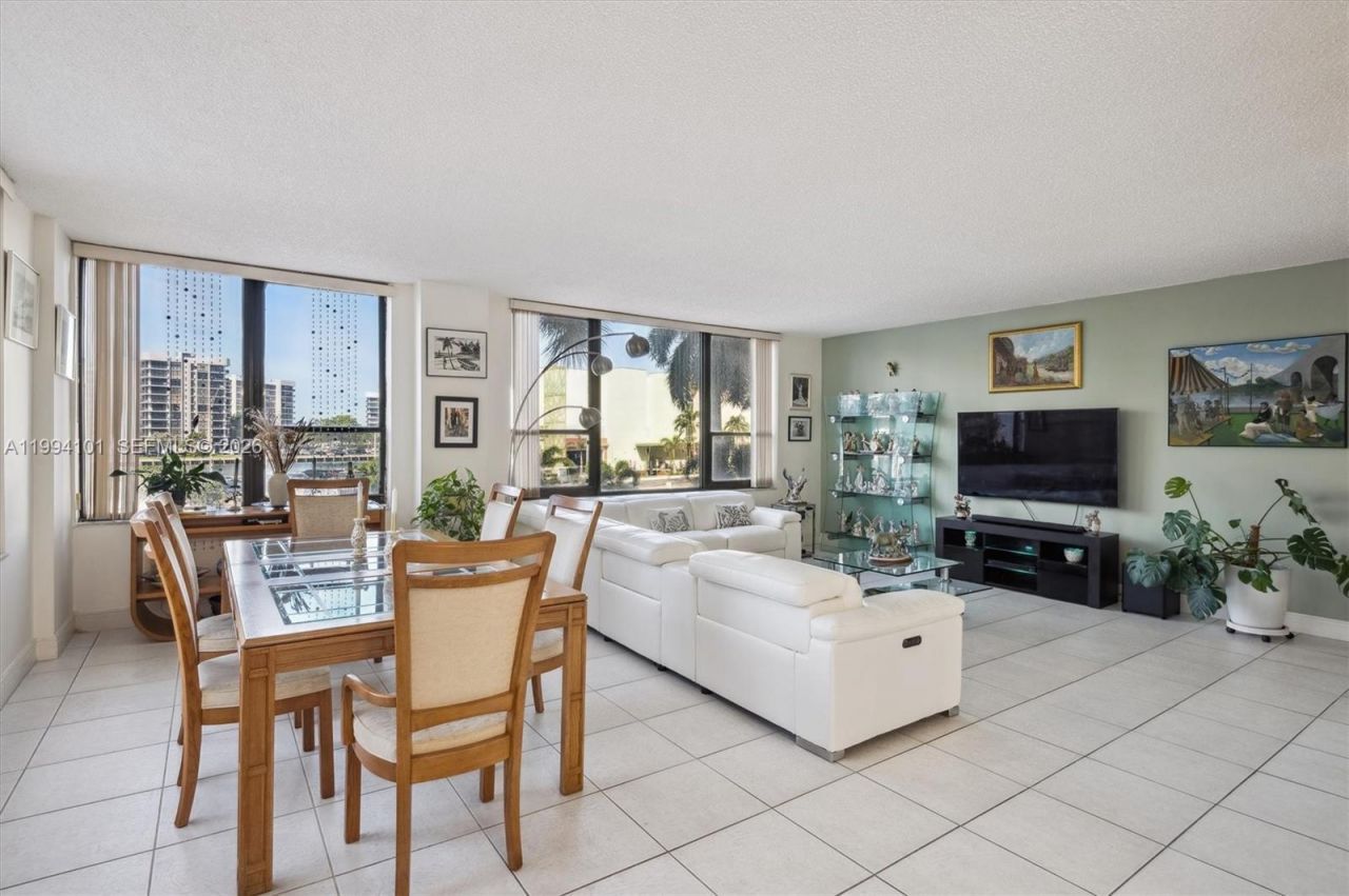 3505 S Ocean Dr, Unit 201, Hollywood, FL 33019 Photo