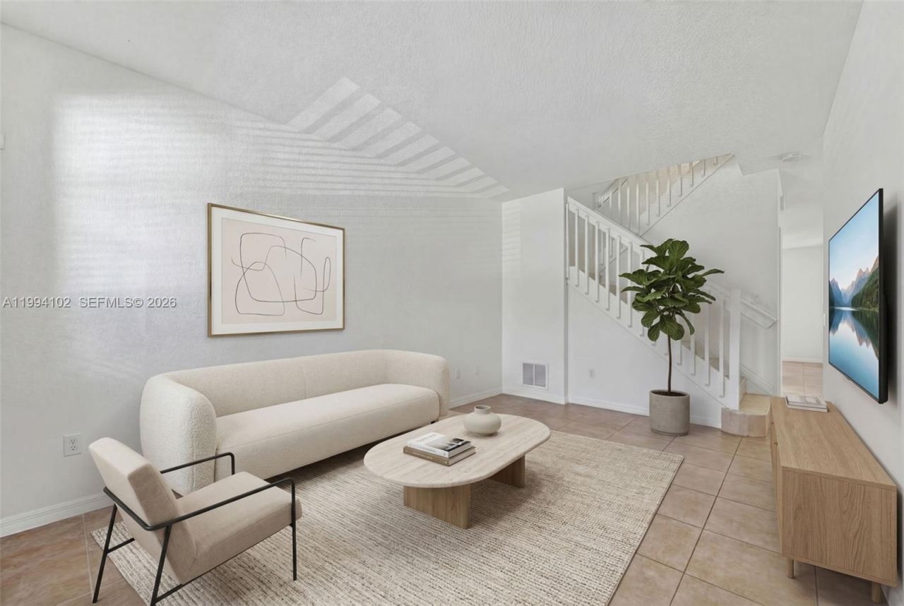 728 NE 34th Ave , Homestead, FL 33033 Photo