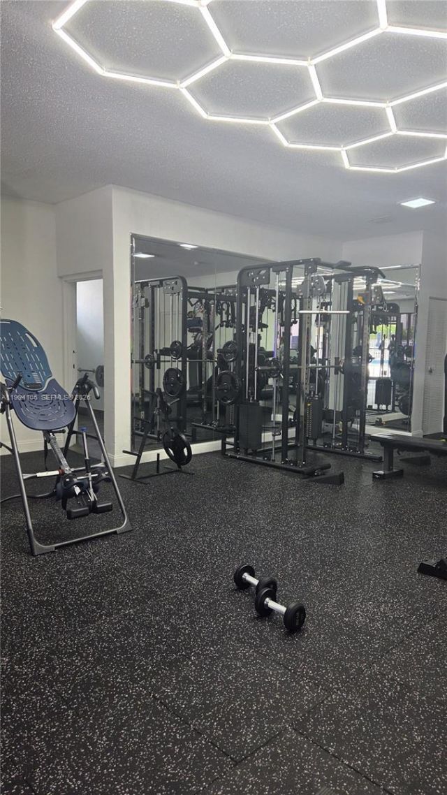 8075 NW 7th St, Unit 401, Miami, FL 33126 Photo