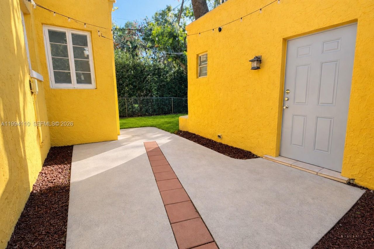 1306 Madrid St, Coral Gables, FL 33134 Photo