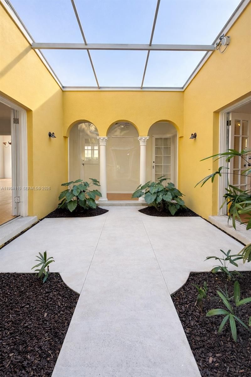 1306 Madrid St, Coral Gables, FL 33134 Photo
