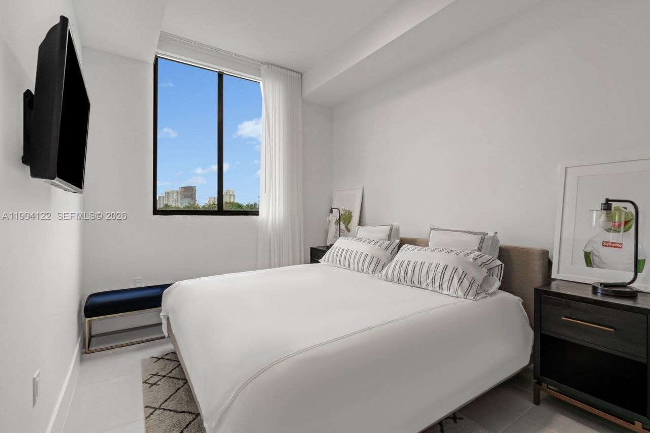 1030 15th St, Unit PH3, Miami Beach, FL 33139 Photo