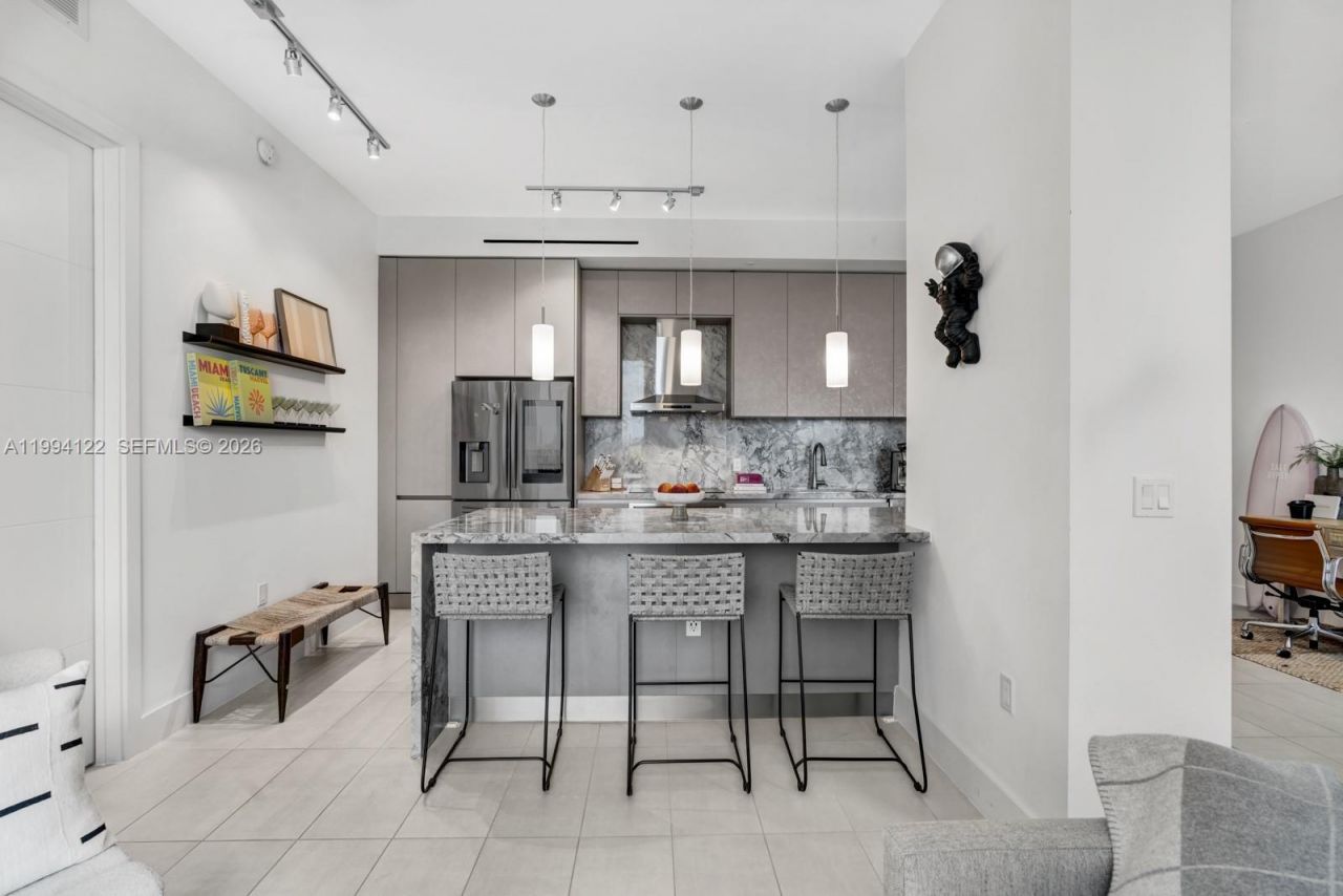 1030 15th St, Unit PH3, Miami Beach, FL 33139 Photo