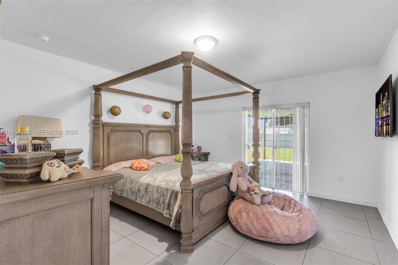 2346 NW 81st Ter, Miami, FL 33147 Photo