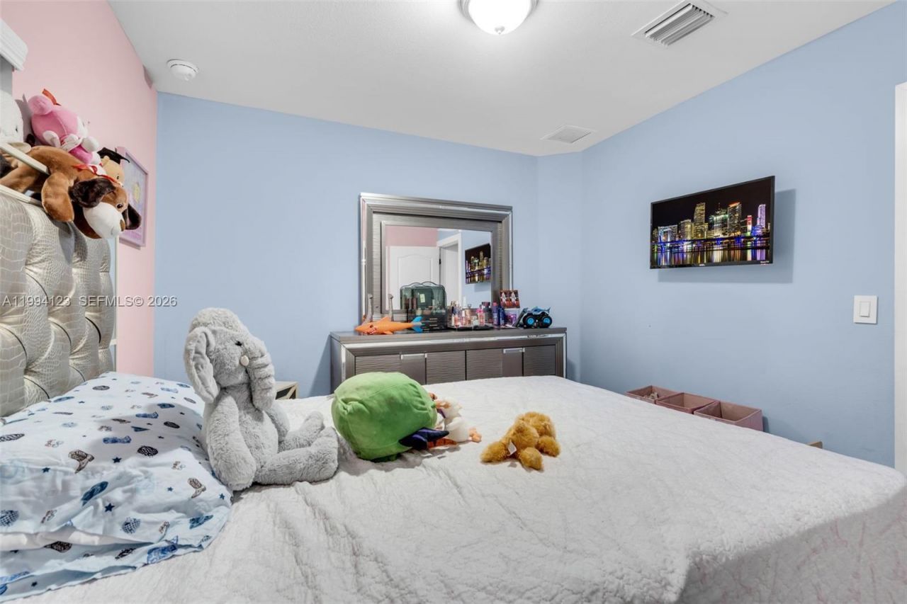 2346 NW 81st Ter, Miami, FL 33147 Photo