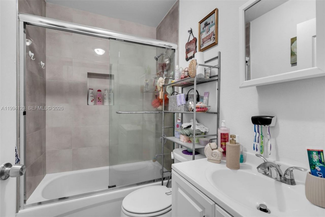 2346 NW 81st Ter, Miami, FL 33147 Photo