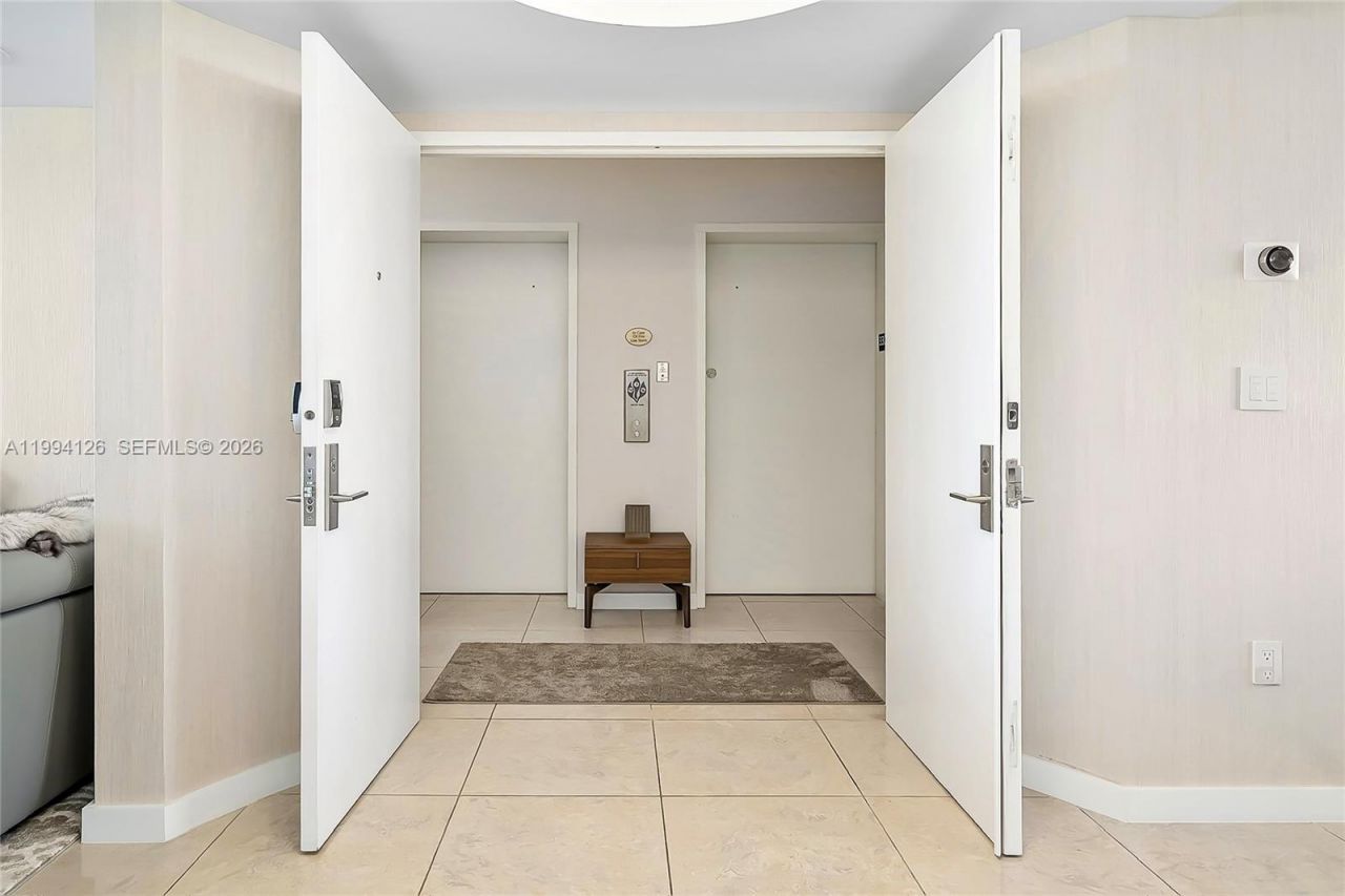 19111 Collins Ave, Unit 3307, Sunny Isles Beach, FL 33160 Photo