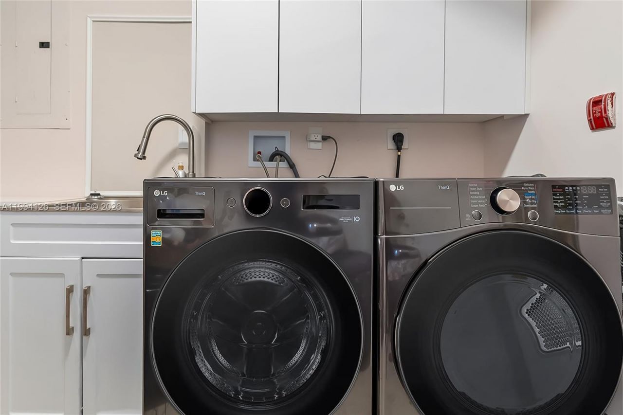 19111 Collins Ave, Unit 3307, Sunny Isles Beach, FL 33160 Photo