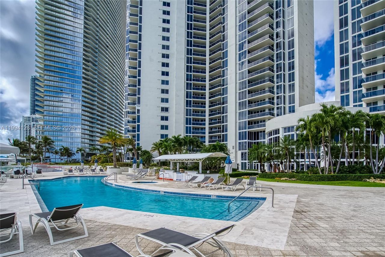 19111 Collins Ave, Unit 3307, Sunny Isles Beach, FL 33160 Photo