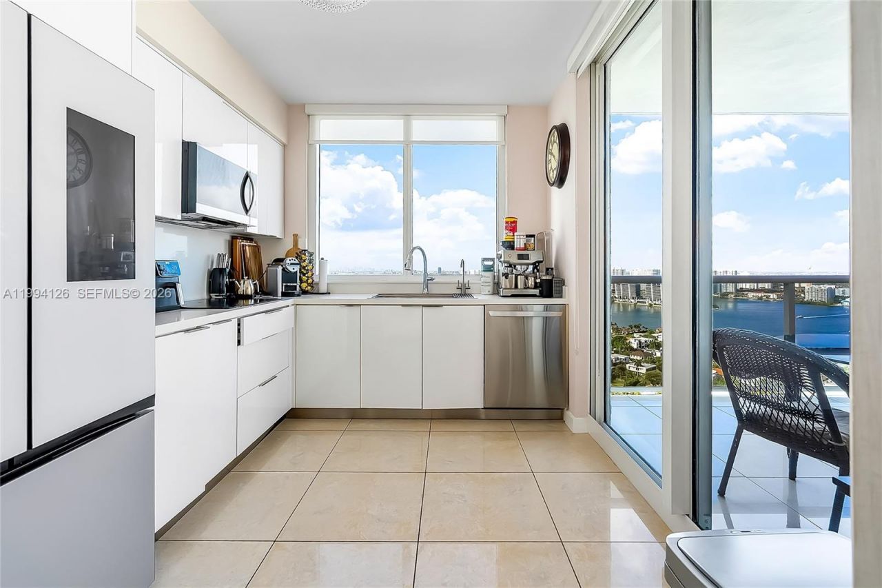 19111 Collins Ave, Unit 3307, Sunny Isles Beach, FL 33160 Photo