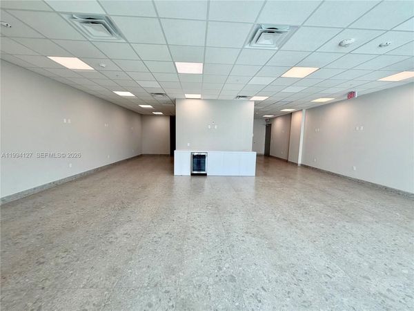 2820 NE 214th St, Unit 1001, Aventura, FL 33180