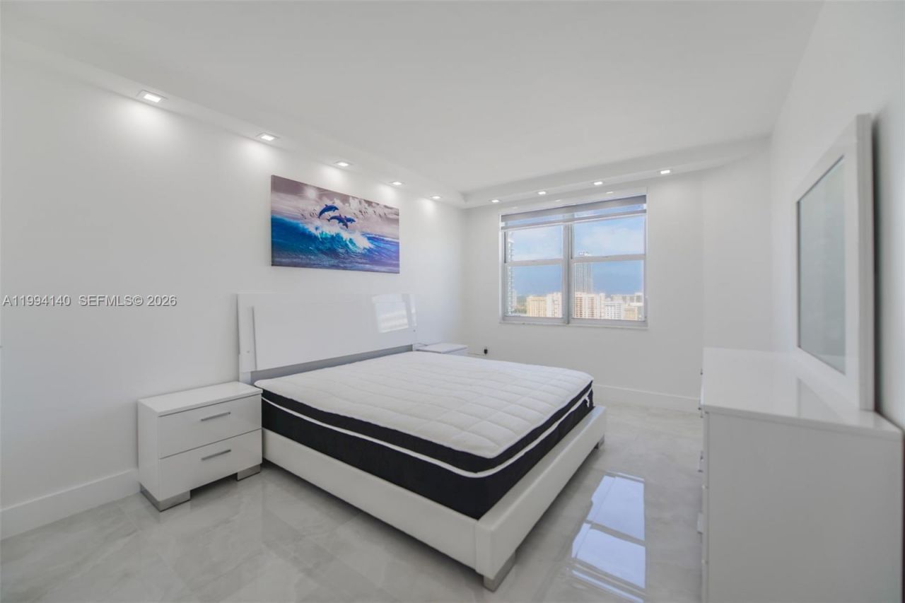 1980 S Ocean Dr , Unit 20K, Hallandale Beach, FL 33009 Photo