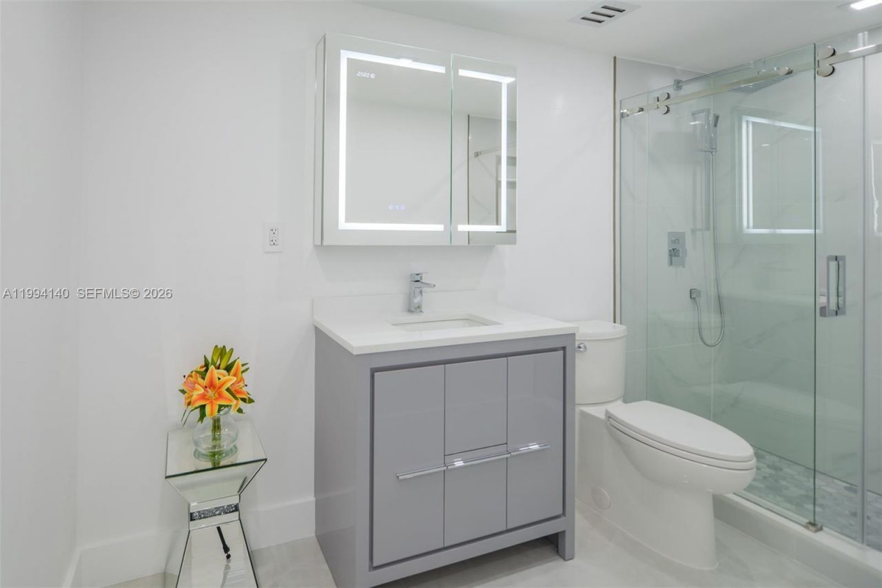 1980 S Ocean Dr , Unit 20K, Hallandale Beach, FL 33009 Photo