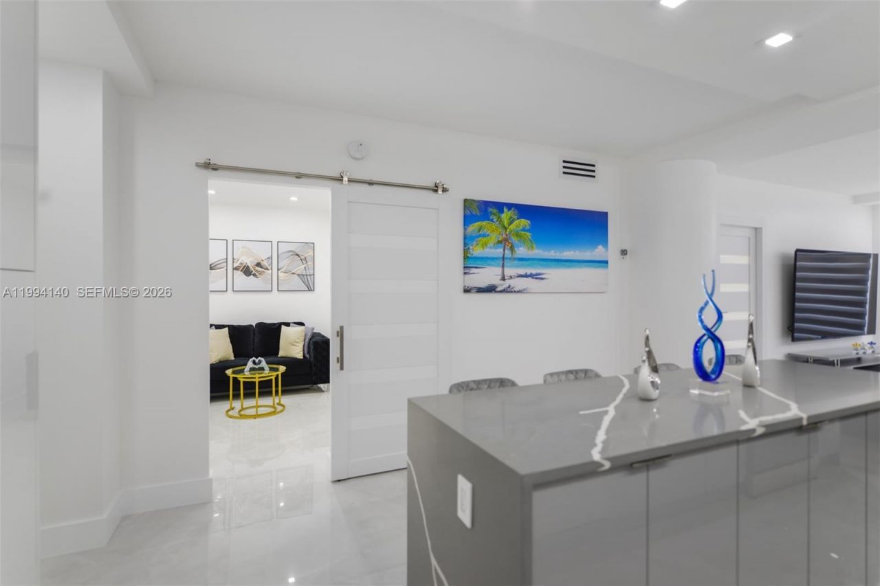 1980 S Ocean Dr , Unit 20K, Hallandale Beach, FL 33009 Photo