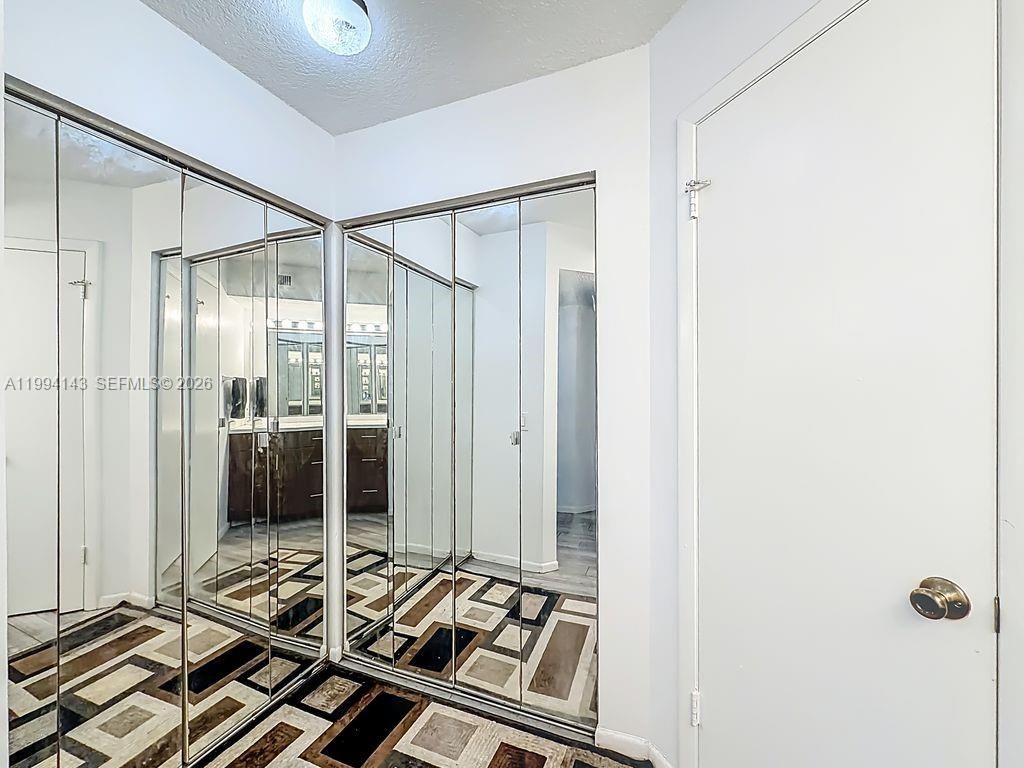 10401 W Broward Blvd , Unit 302, Plantation, FL 33324 Photo