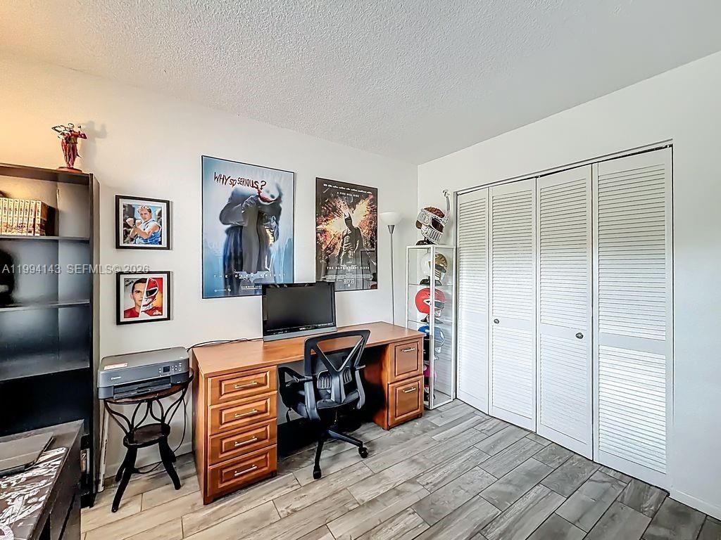 10401 W Broward Blvd , Unit 302, Plantation, FL 33324 Photo