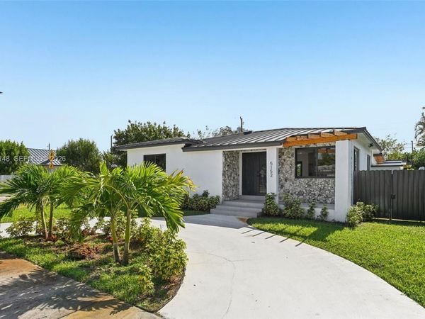 5152 SW 6th St , Miami, FL 33134