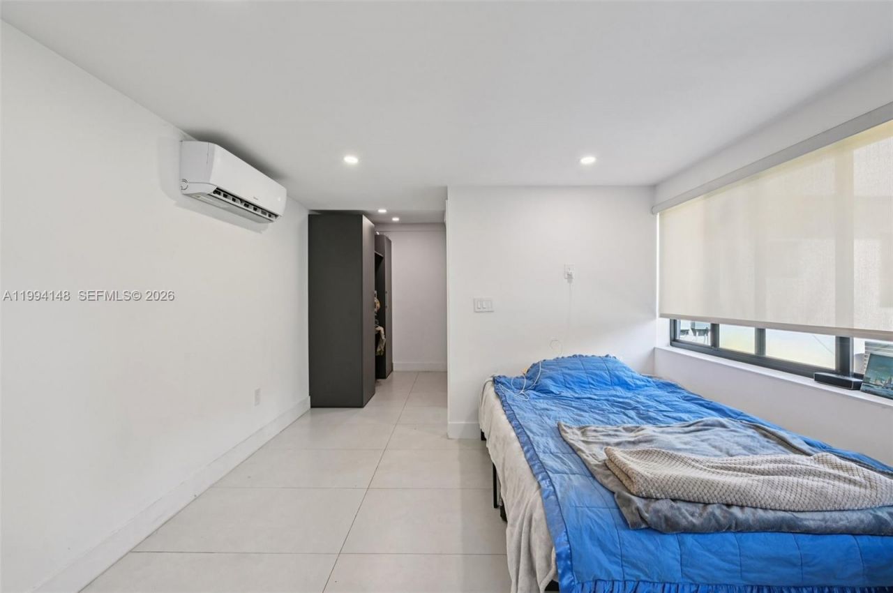 5152 SW 6th St , Miami, FL 33134 Photo