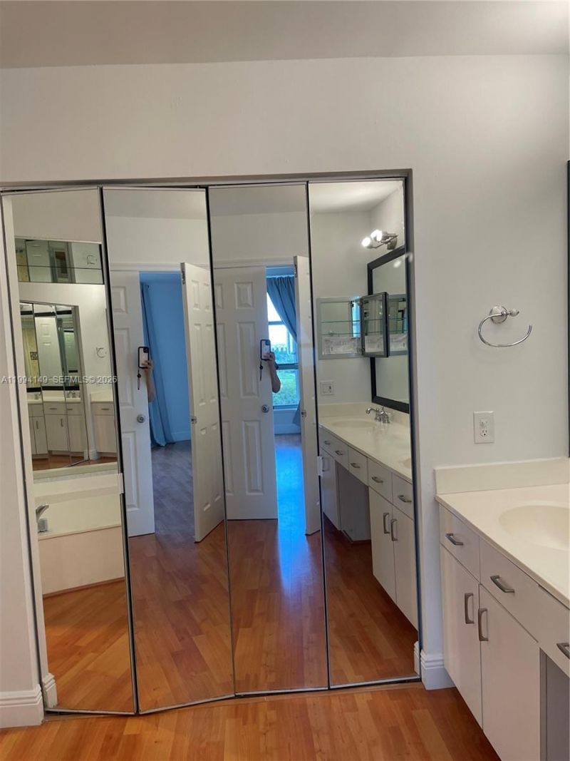 3530 Mystic Pointe Dr , Unit 1509, Aventura, FL 33180 Photo