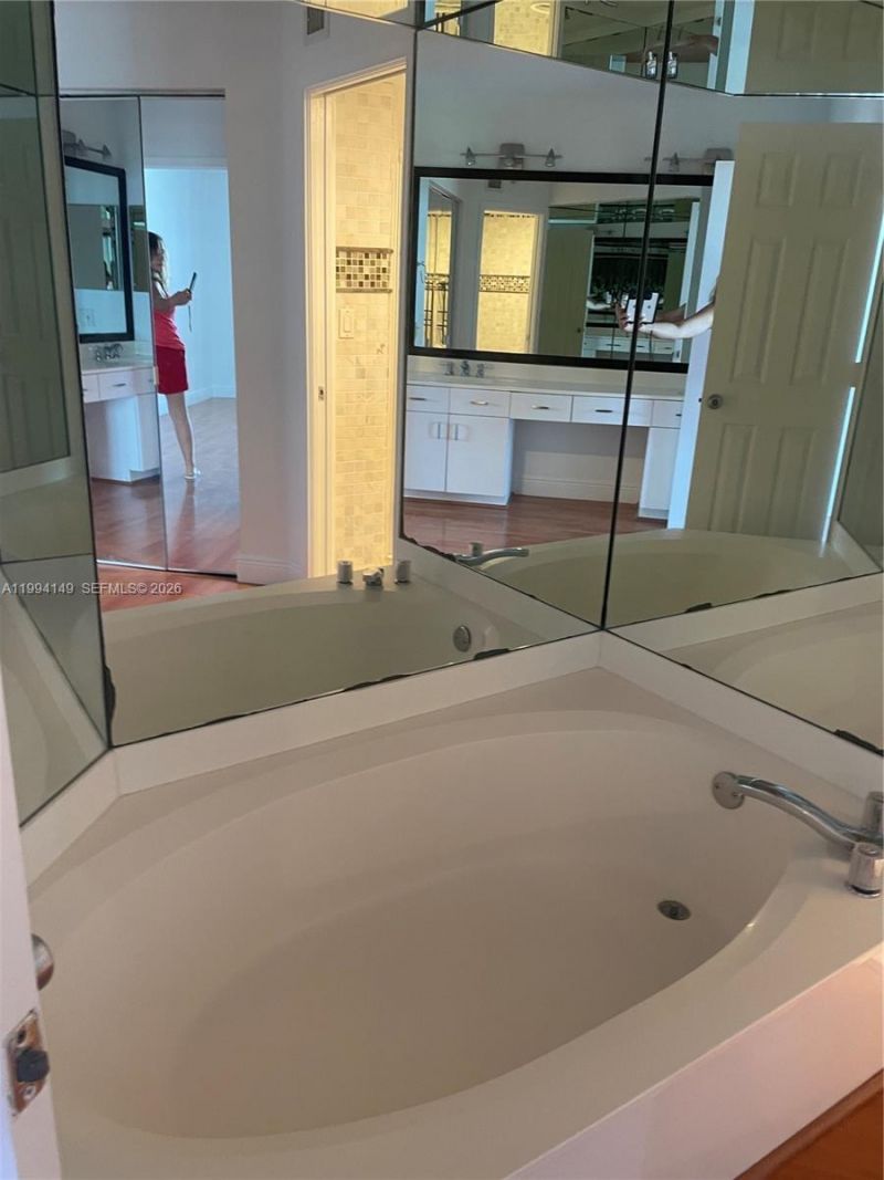 3530 Mystic Pointe Dr , Unit 1509, Aventura, FL 33180 Photo