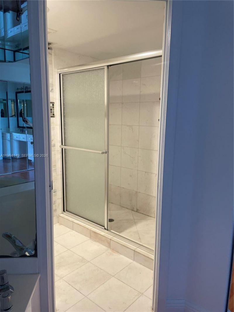 3530 Mystic Pointe Dr , Unit 1509, Aventura, FL 33180 Photo