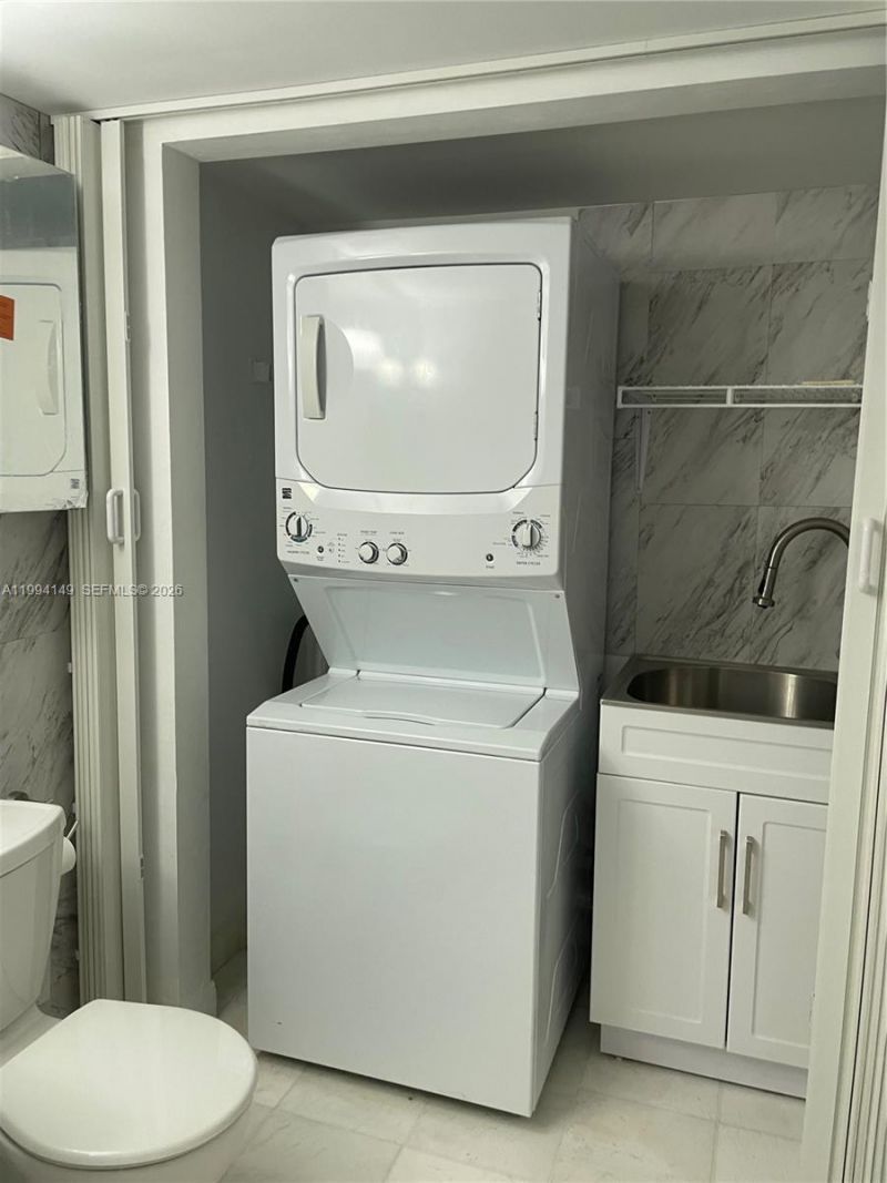 3530 Mystic Pointe Dr , Unit 1509, Aventura, FL 33180 Photo