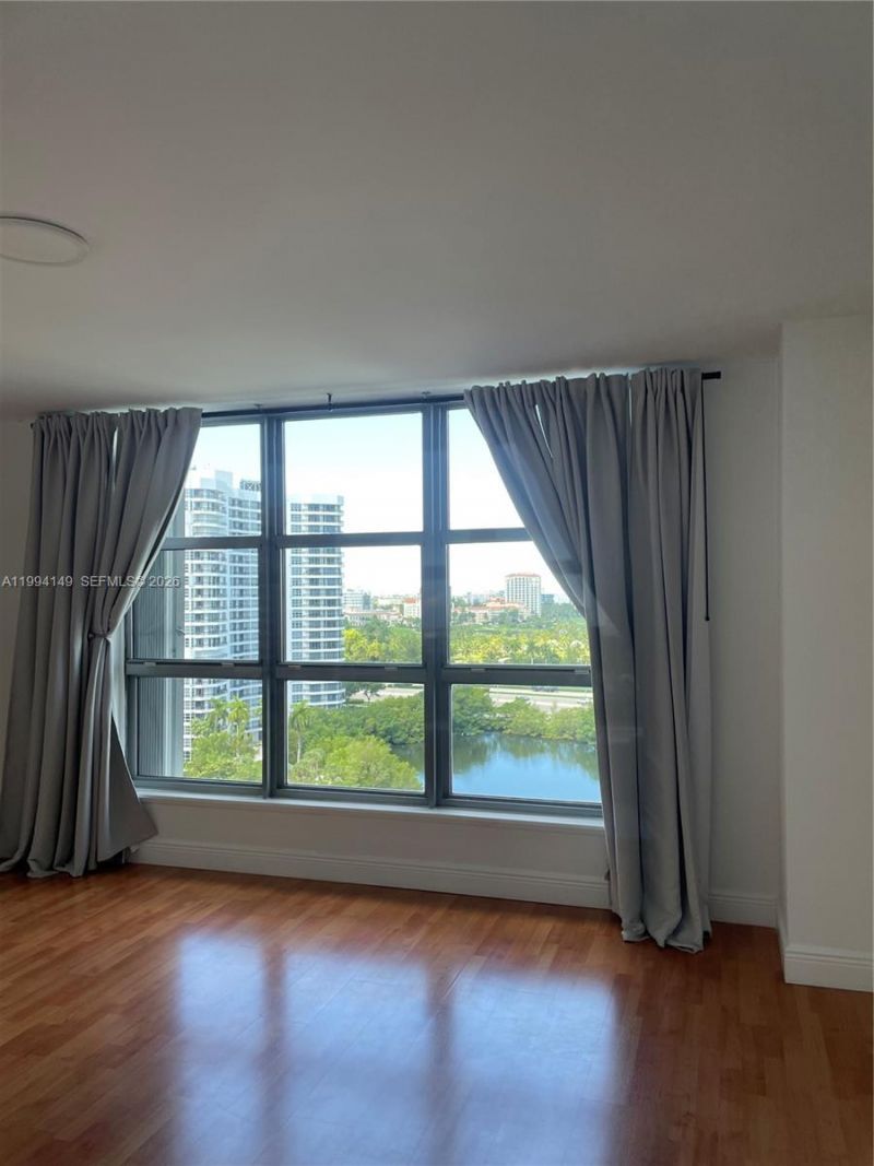 3530 Mystic Pointe Dr , Unit 1509, Aventura, FL 33180 Photo