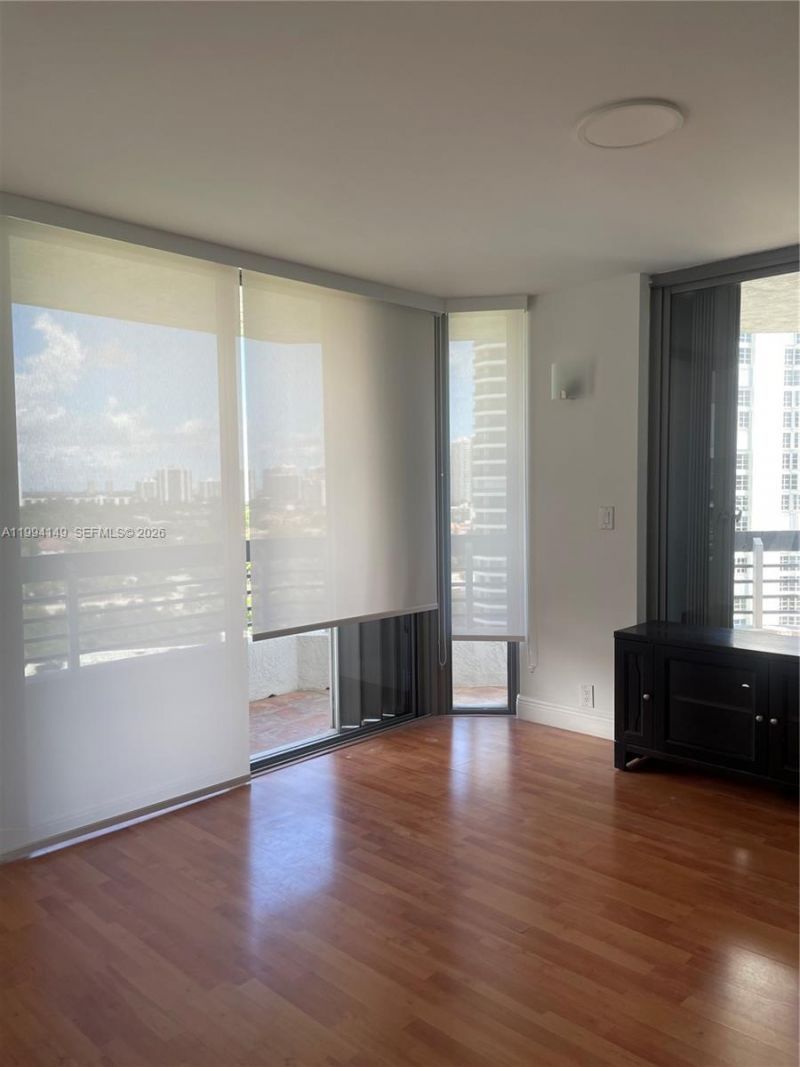 3530 Mystic Pointe Dr , Unit 1509, Aventura, FL 33180 Photo