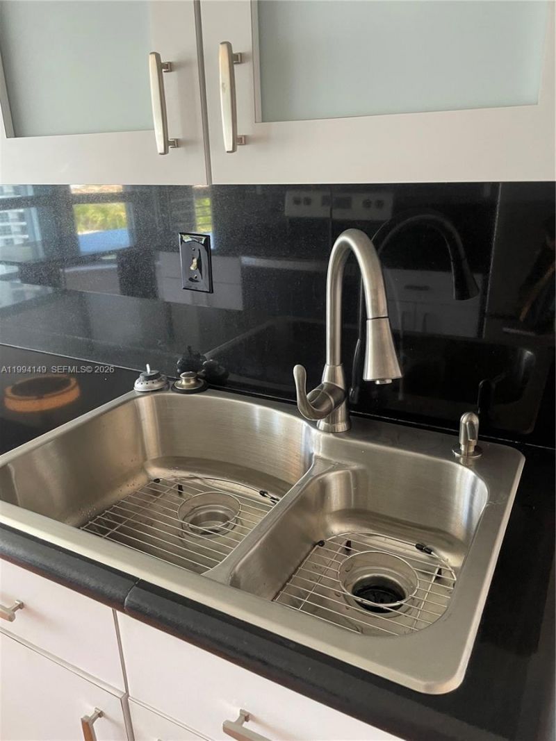 3530 Mystic Pointe Dr , Unit 1509, Aventura, FL 33180 Photo