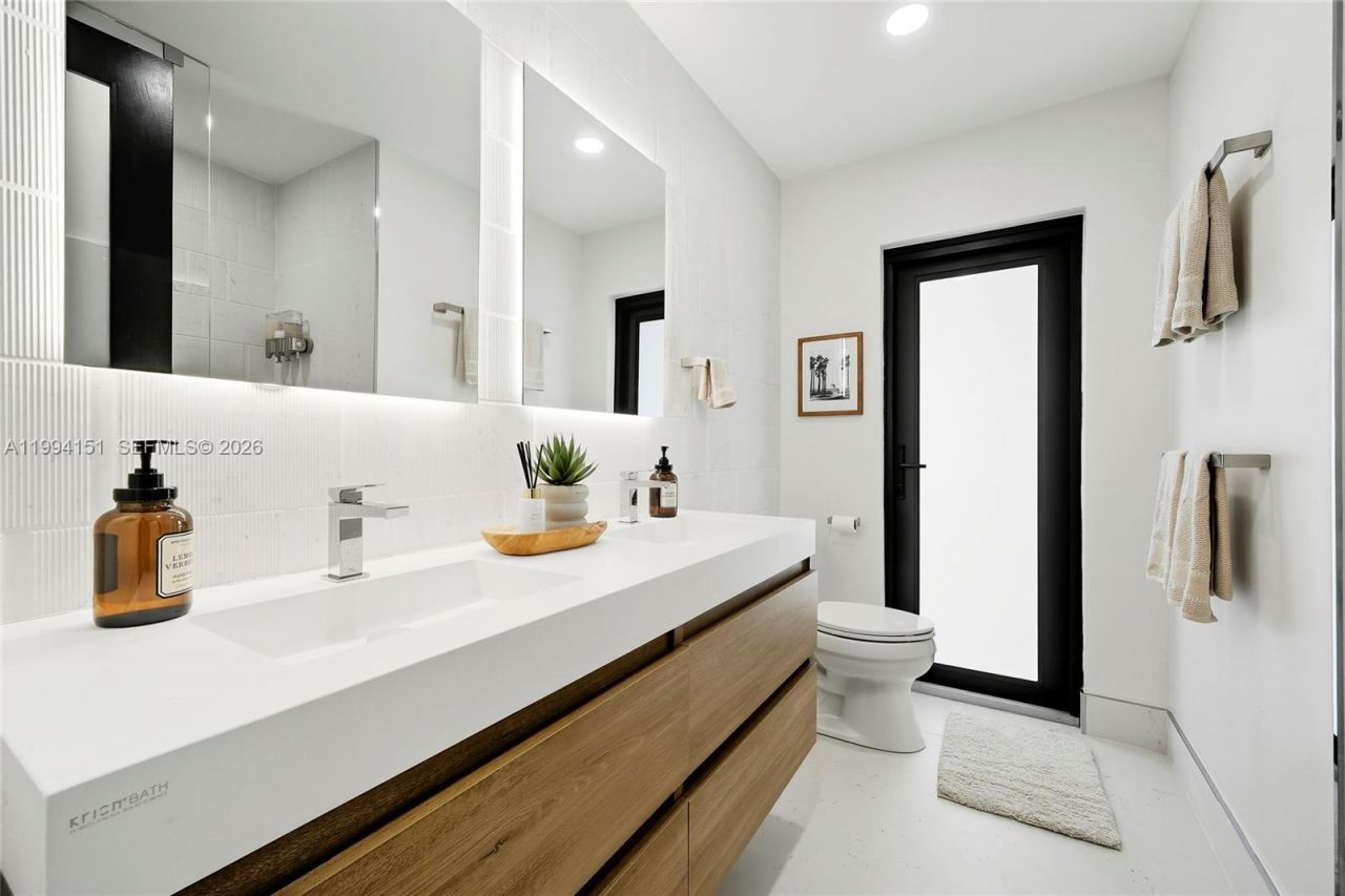 Please Call For Address, Miami, FL 33143 Photo