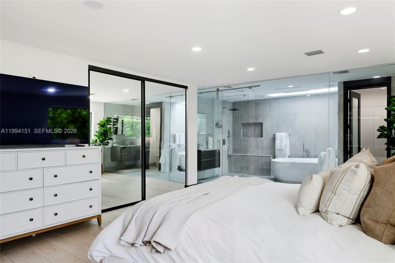 Please Call For Address, Miami, FL 33143 Photo