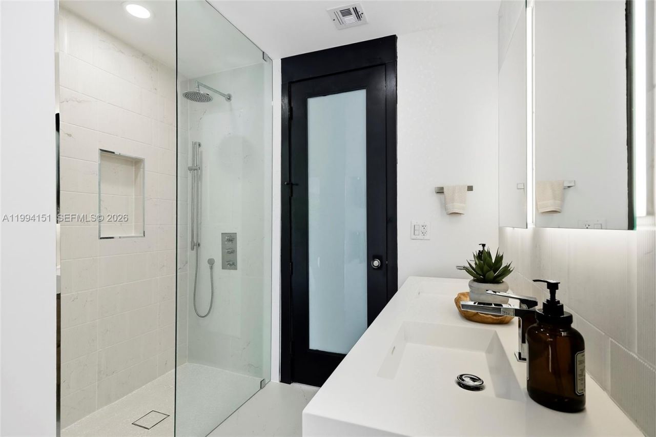 Please Call For Address, Miami, FL 33143 Photo