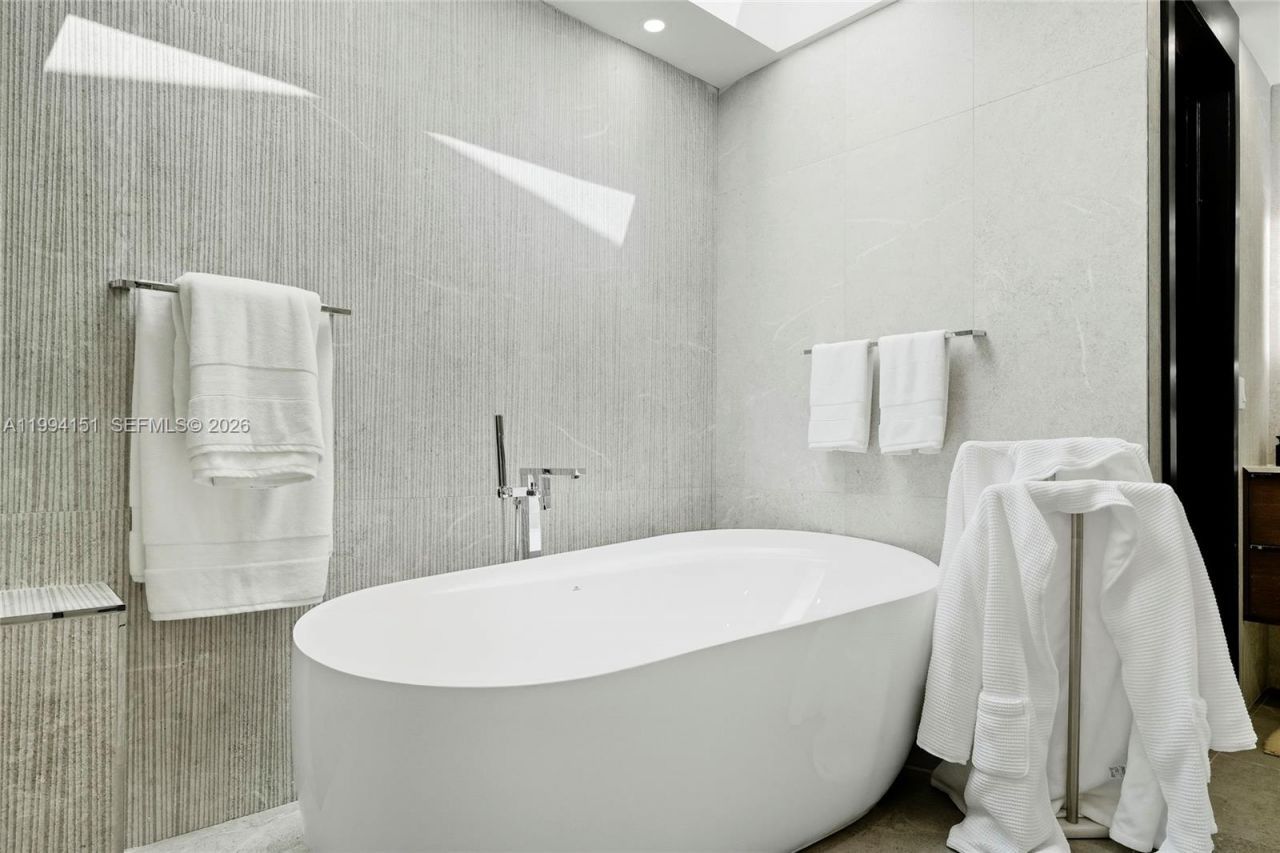 Please Call For Address, Miami, FL 33143 Photo