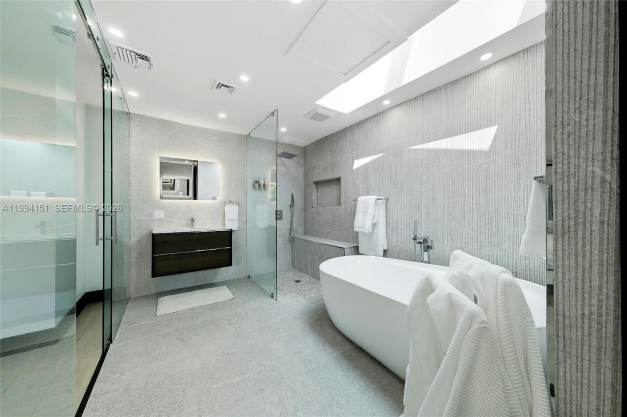 Please Call For Address, Miami, FL 33143 Photo