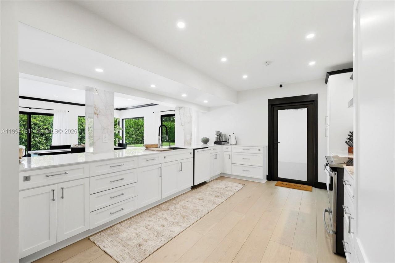 Please Call For Address, Miami, FL 33143 Photo