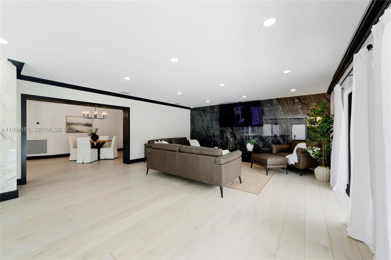 Please Call For Address, Miami, FL 33143 Photo