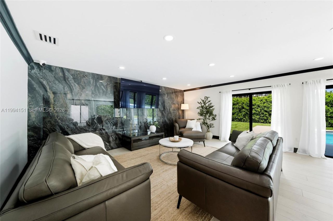 Please Call For Address, Miami, FL 33143 Photo