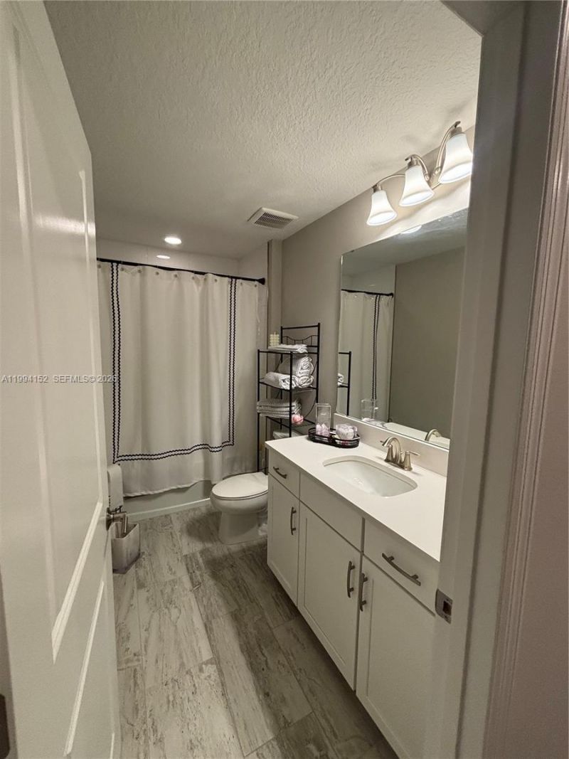 9173 Warm Springs Cir , Parrish, FL 34219 Photo