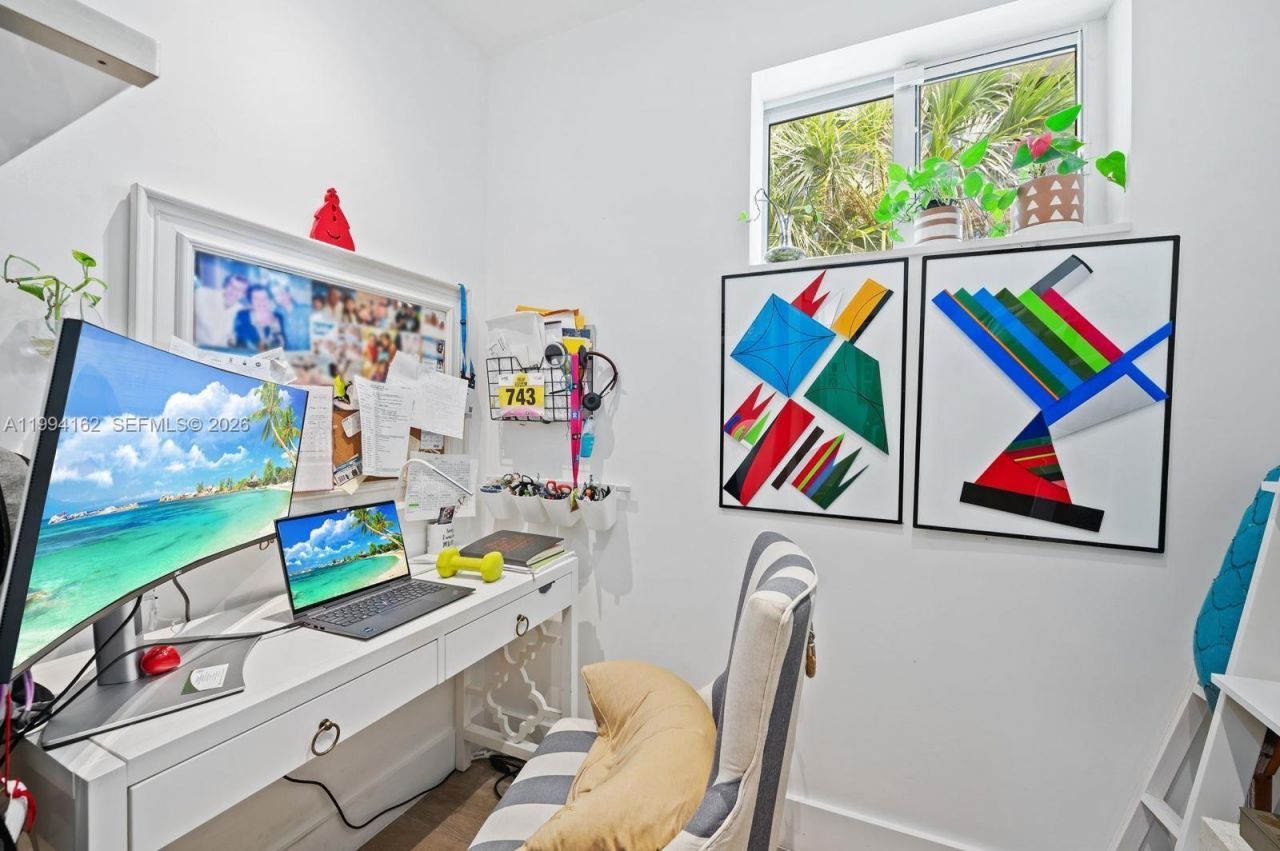 3551 E Glencoe St , Miami, FL 33133 Photo