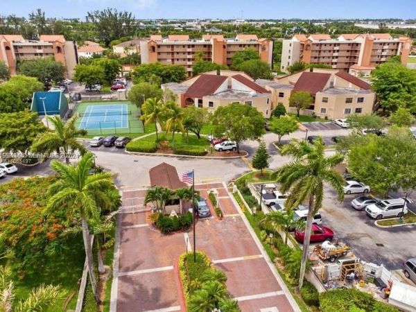 10245 NW 9th St Cir , Unit 111-9, Miami, FL 33172