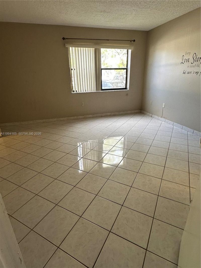 10245 NW 9th St Cir , Unit 111-9, Miami, FL 33172 Photo