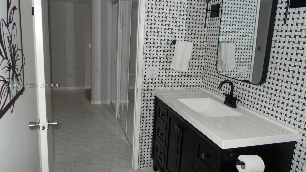 13705 SW 12th St , Unit 401B, Pembroke Pines, FL 33027 Photo