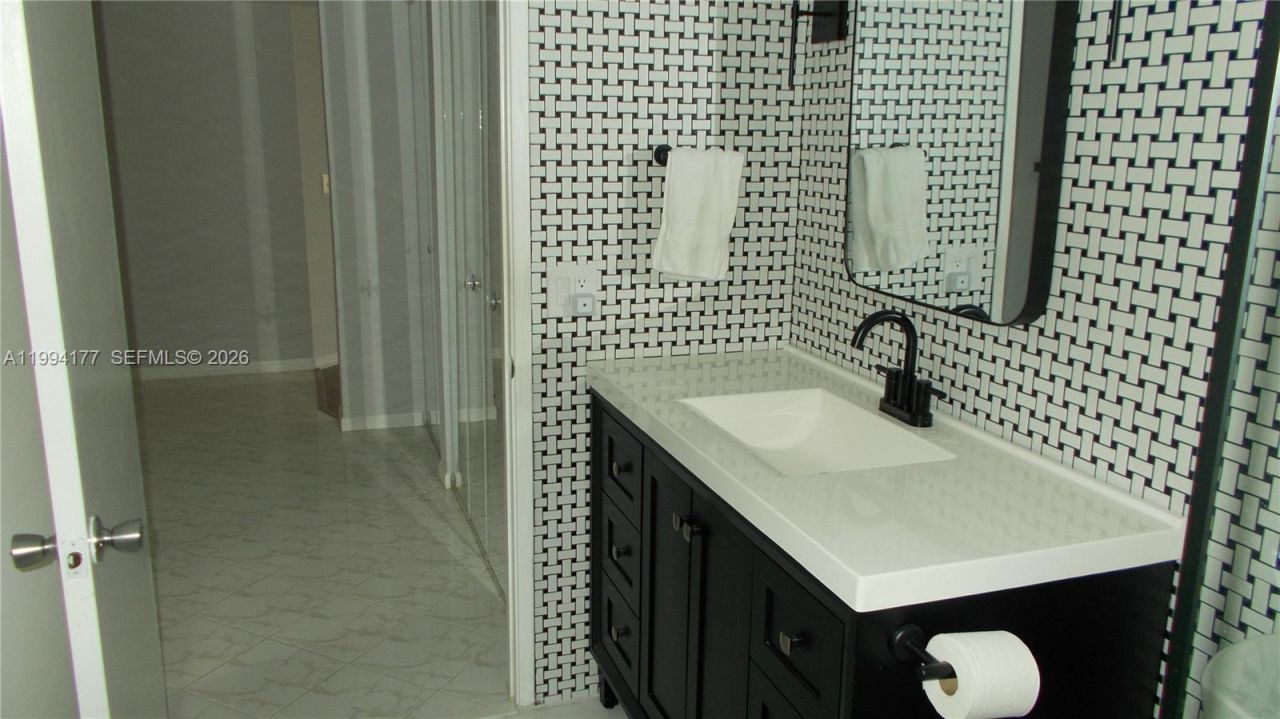 13705 SW 12th St , Unit 401B, Pembroke Pines, FL 33027 Photo