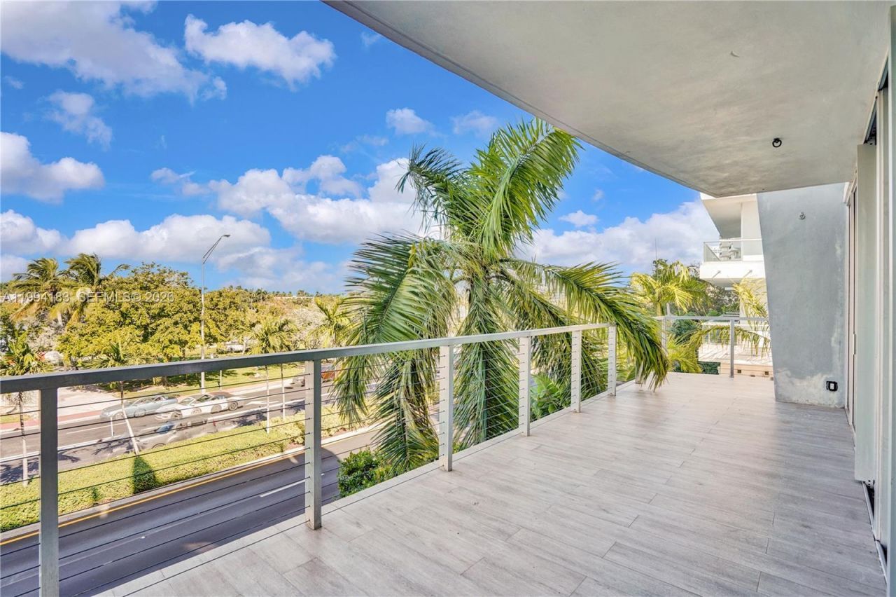 6305 Indian Creek Dr, Unit 3B, Miami Beach, FL 33141 Photo