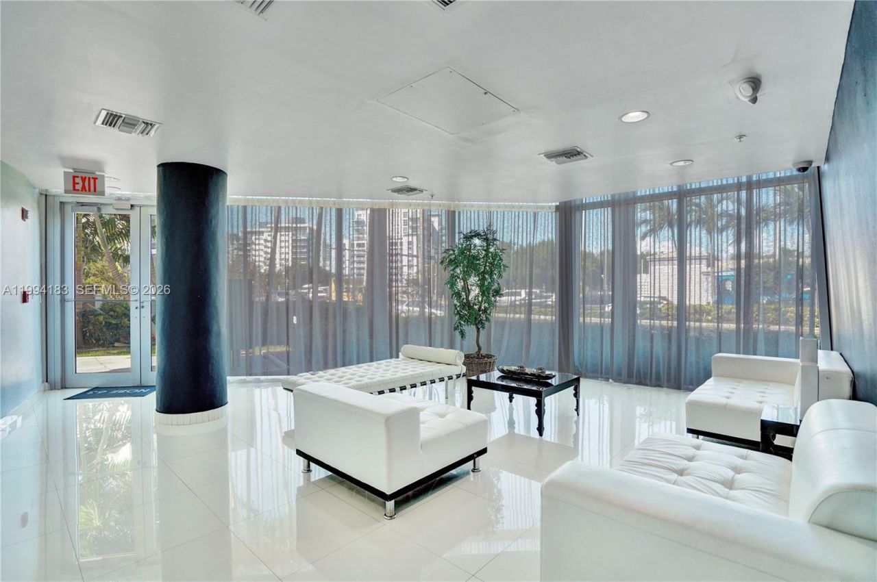 6305 Indian Creek Dr, Unit 3B, Miami Beach, FL 33141 Photo