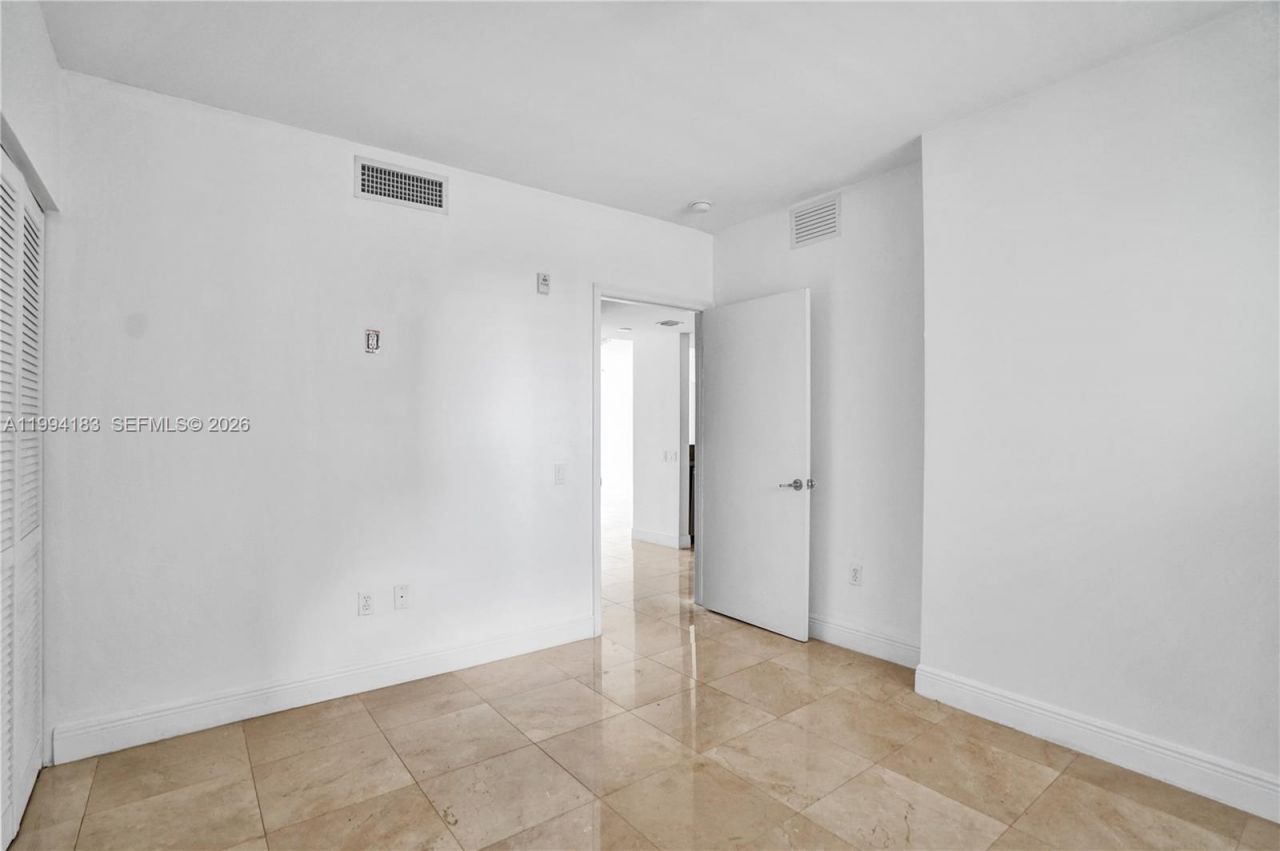 6305 Indian Creek Dr, Unit 3B, Miami Beach, FL 33141 Photo