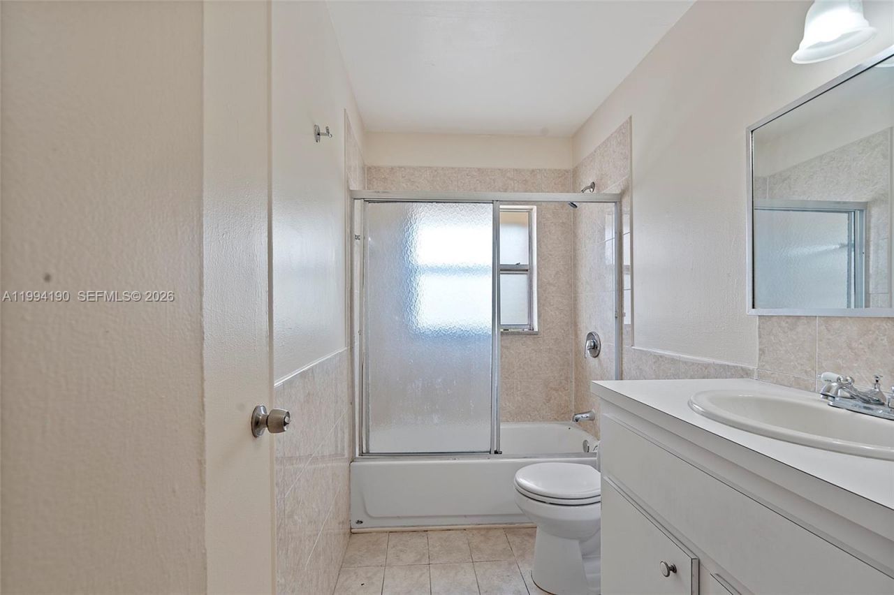5415 NW 27th St, Unit A1, Lauderhill, FL 33313 Photo