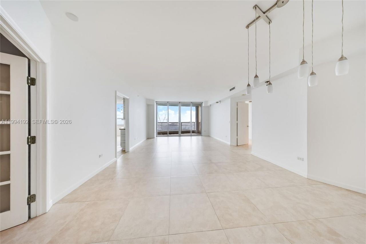 848 Brickell Key Dr, Unit 2702, Miami, FL 33131 Photo