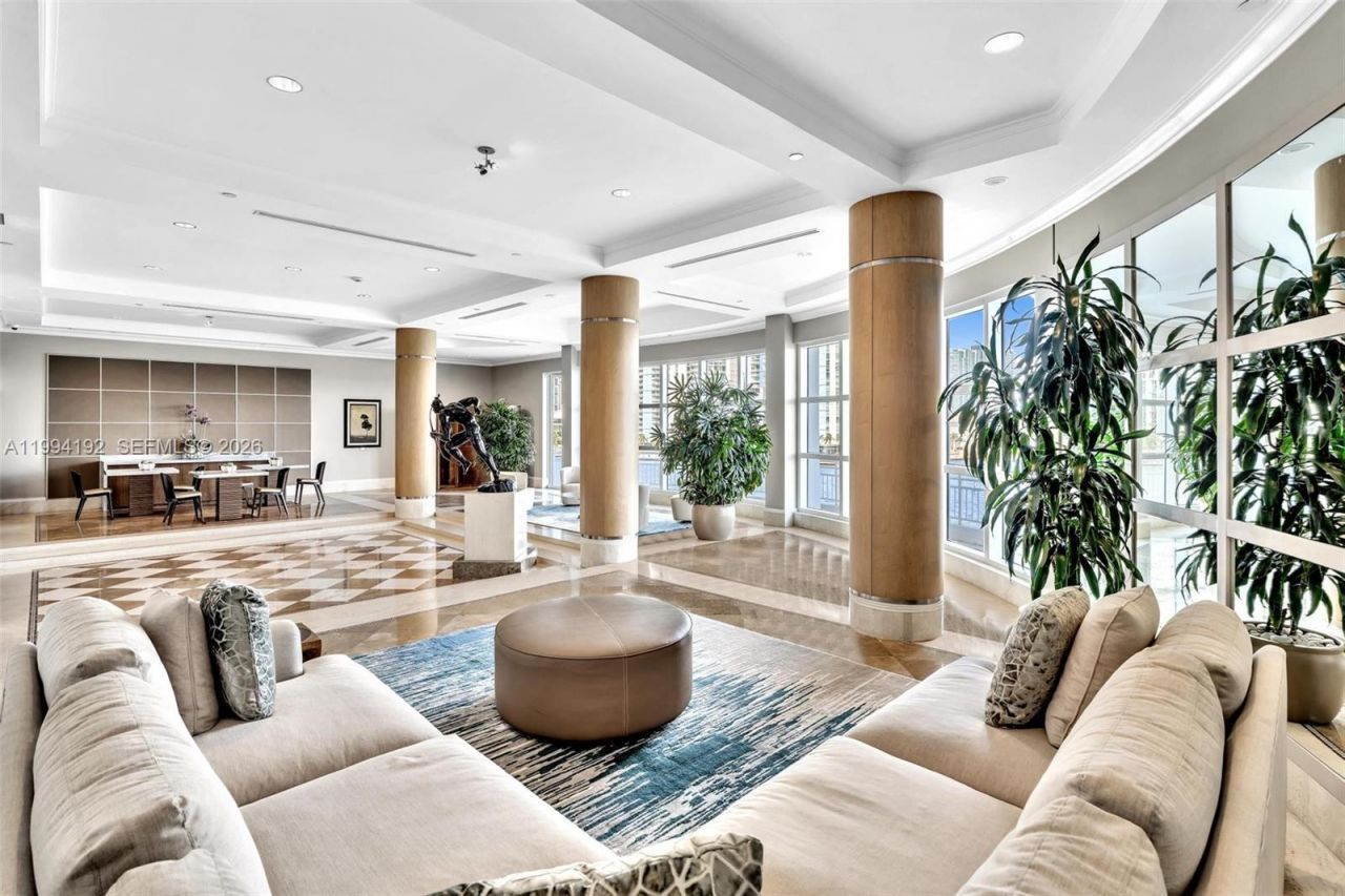 848 Brickell Key Dr, Unit 2702, Miami, FL 33131 Photo